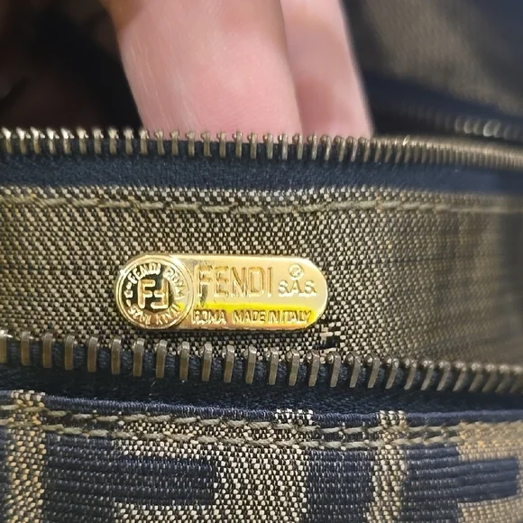 Fendi Vintage Vanity Zucca Print  Monogram Bag - Picture 4 of 12